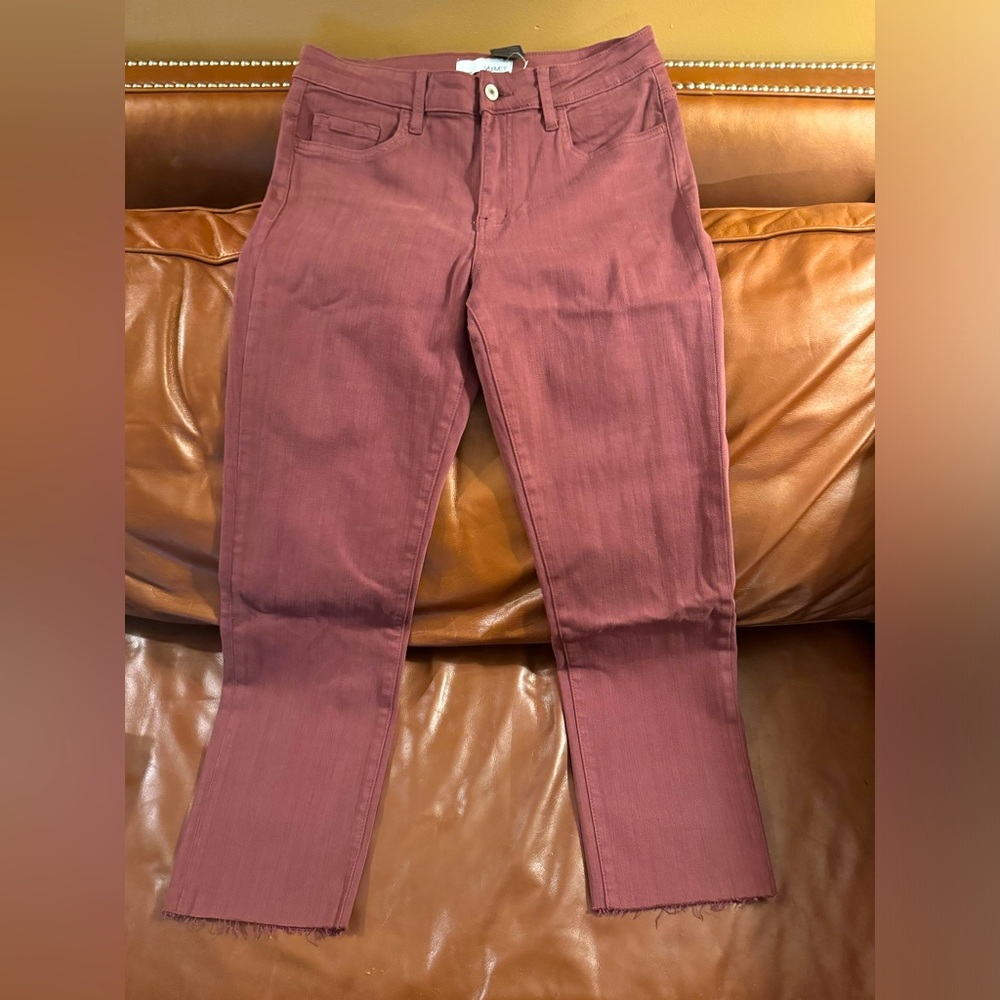 Vervet Cropped Slim Straight Jeans